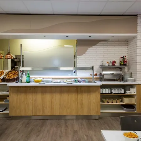 Comfort Aeroport Lyon St Exupery Hotell