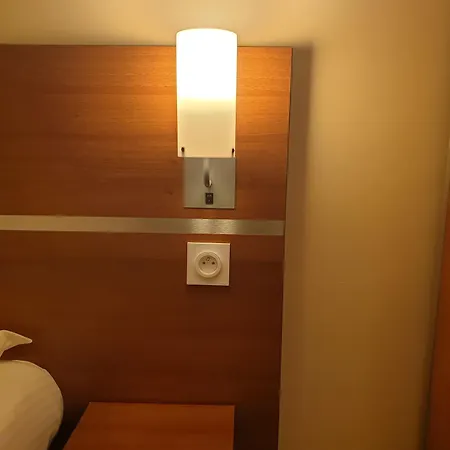 Comfort Aeroport Lyon St Exupery 3*