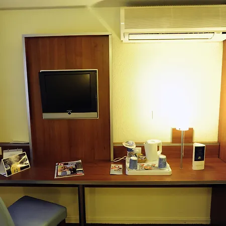 Hotel Comfort Aeroport Lyon St Exupery Colombier-Saugnieu