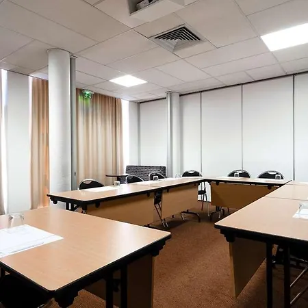 Comfort Aeroport Lyon St Exupery Hotel 3*