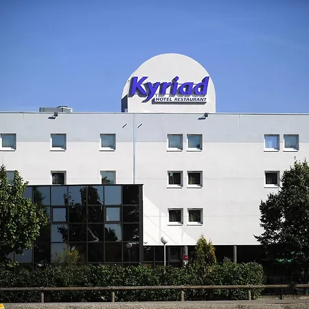 Comfort Aeroport Lyon St Exupery 科隆别索尼约