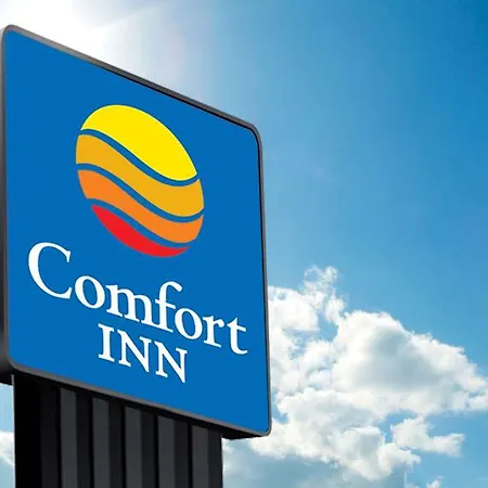 Comfort Aeroport Lyon St Exupery Hotel 3*