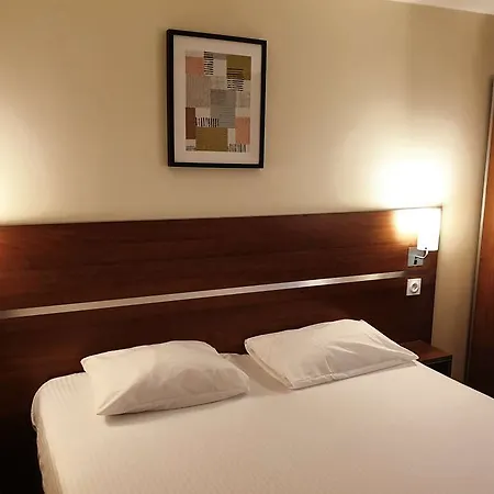 Comfort Aeroport Lyon St Exupery Hotel