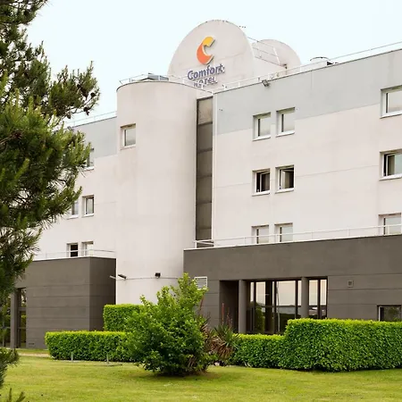 Comfort Aeroport Lyon St Exupery Hotel 3*