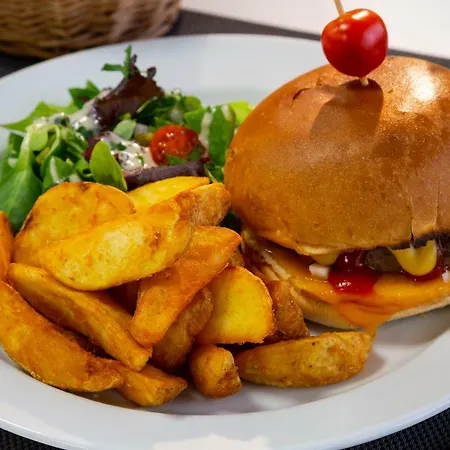 Comfort Aeroport Lyon St Exupery 科隆别索尼约