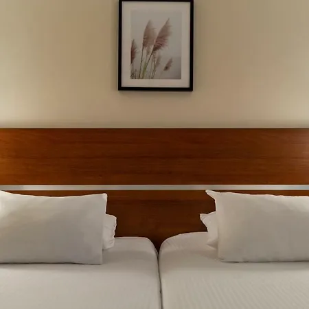 Hotel Comfort Aeroport Lyon St Exupery