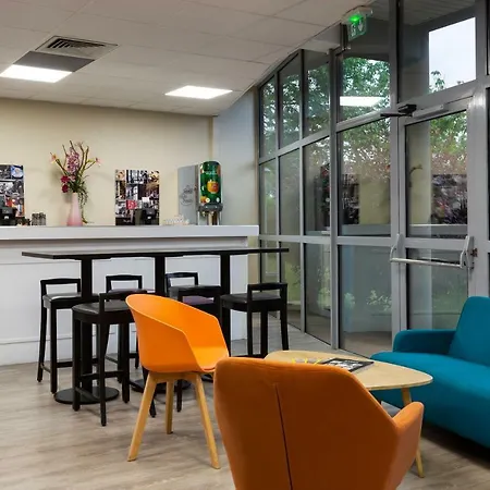 Comfort Aeroport Lyon St Exupery 3*
